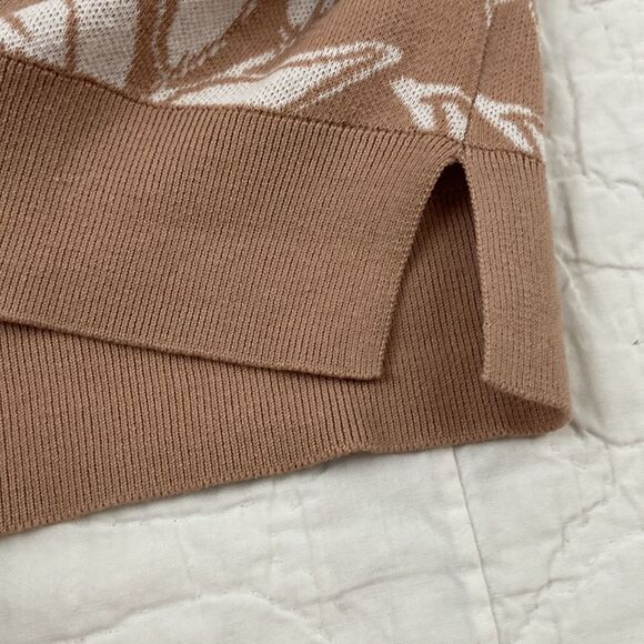NWT Loft 100% Cotton Leaf Design Tan Cardigan size Medium - Picture 4 of 7